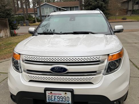 Used 2013 Ford Explorer Limited image 1