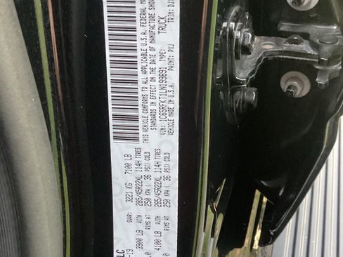 Used 2020 RAM 1500 Limited image 29