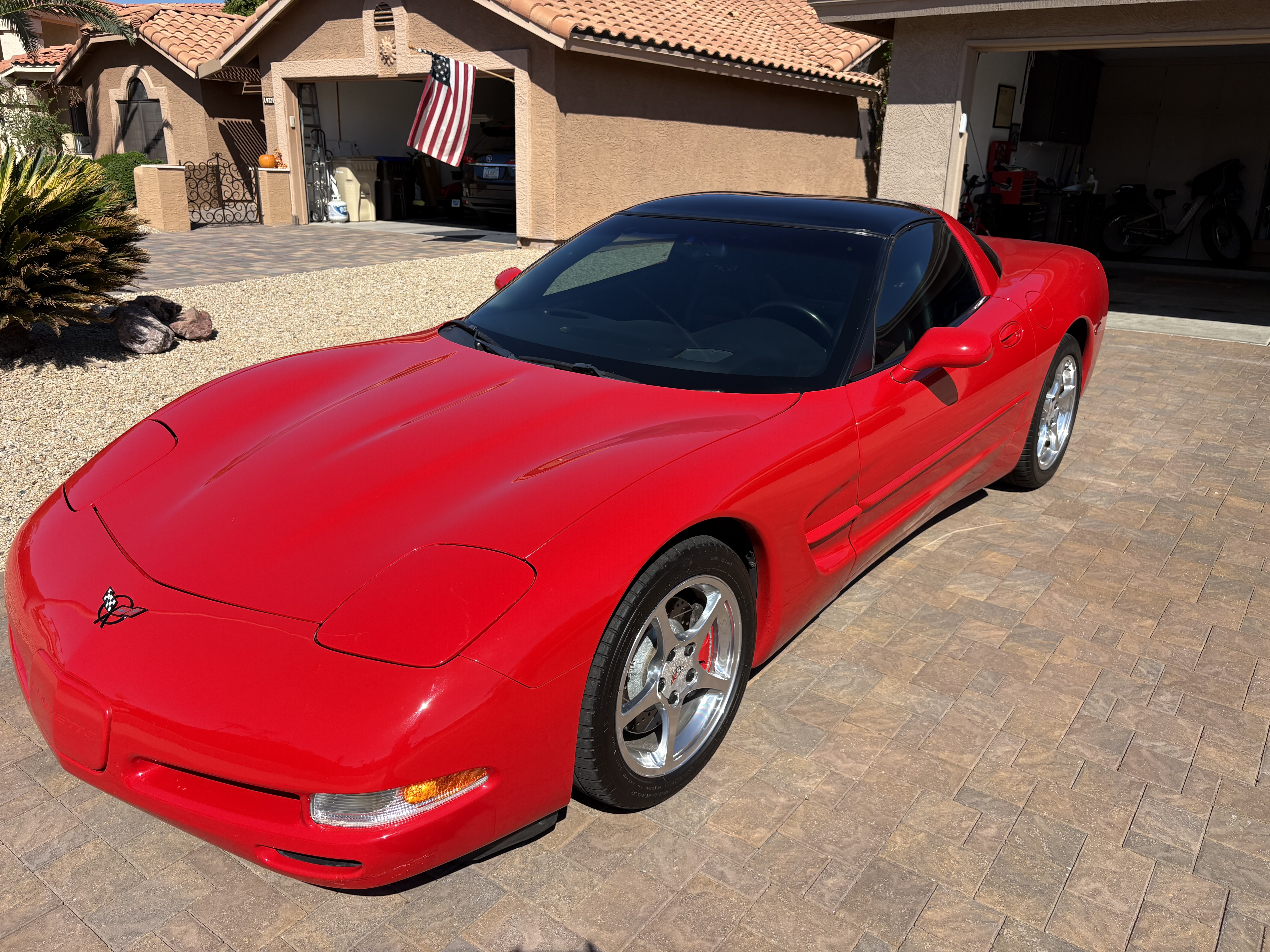 Used 2001 Chevrolet Corvette Coupe w/ Preferred Equipment Group2 RWD image 5