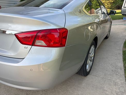 Used 2016 Chevrolet Impala LT w/ Convenience Package FWD image 13