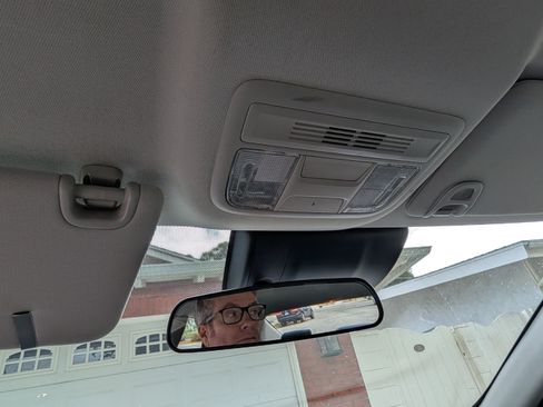 Used 2019 Honda Insight EX image 16