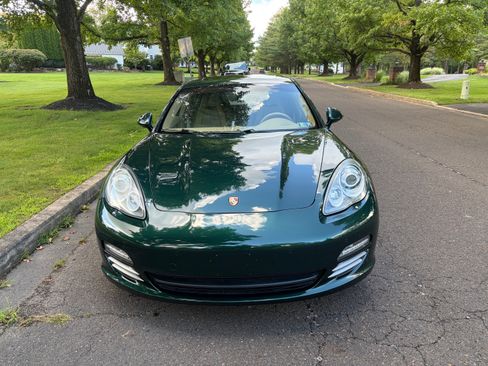 Used 2010 Porsche Panamera 4S AWD/4WD image 2