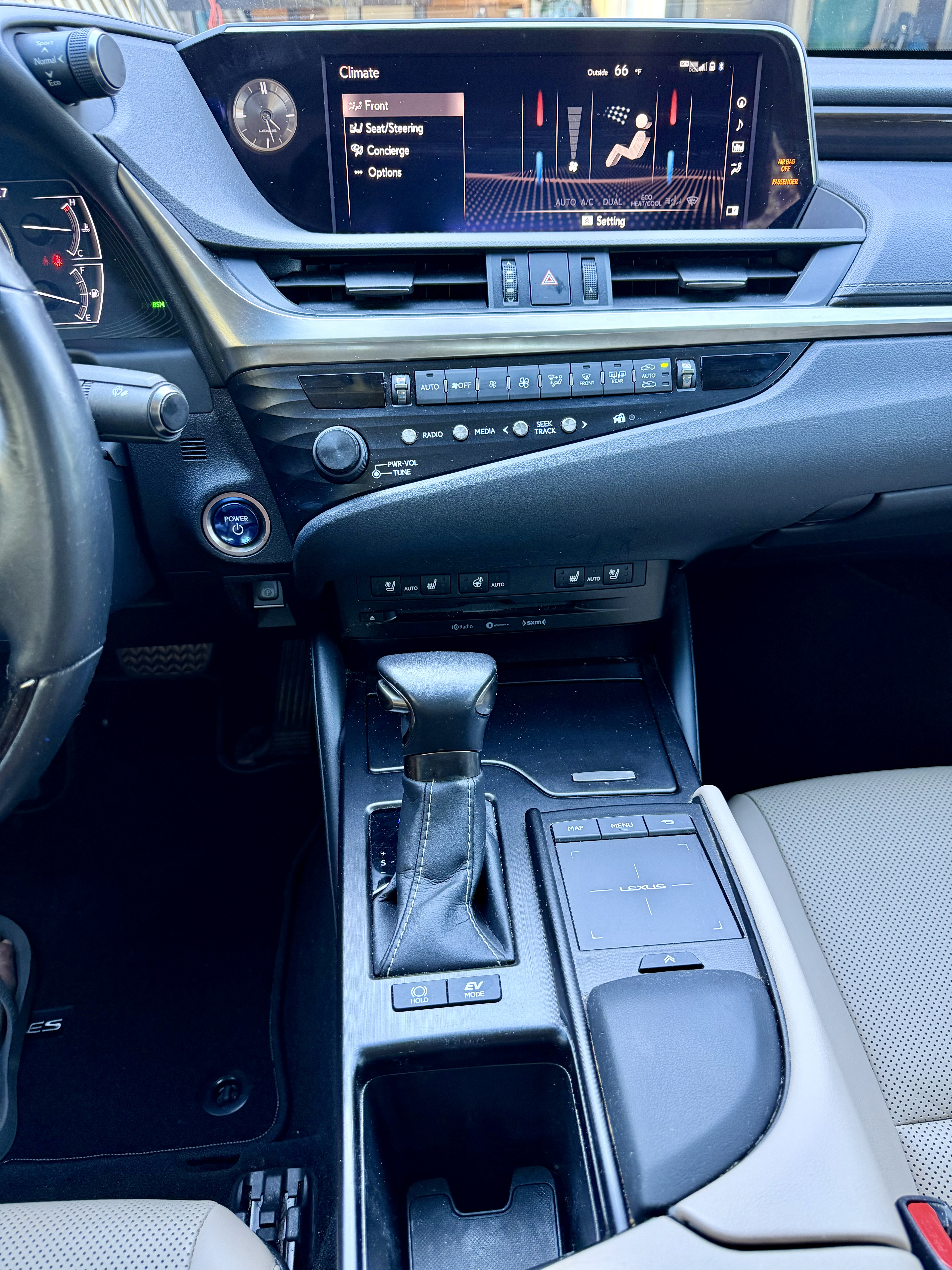 Used 2019 Lexus ES 300h FWD image 11