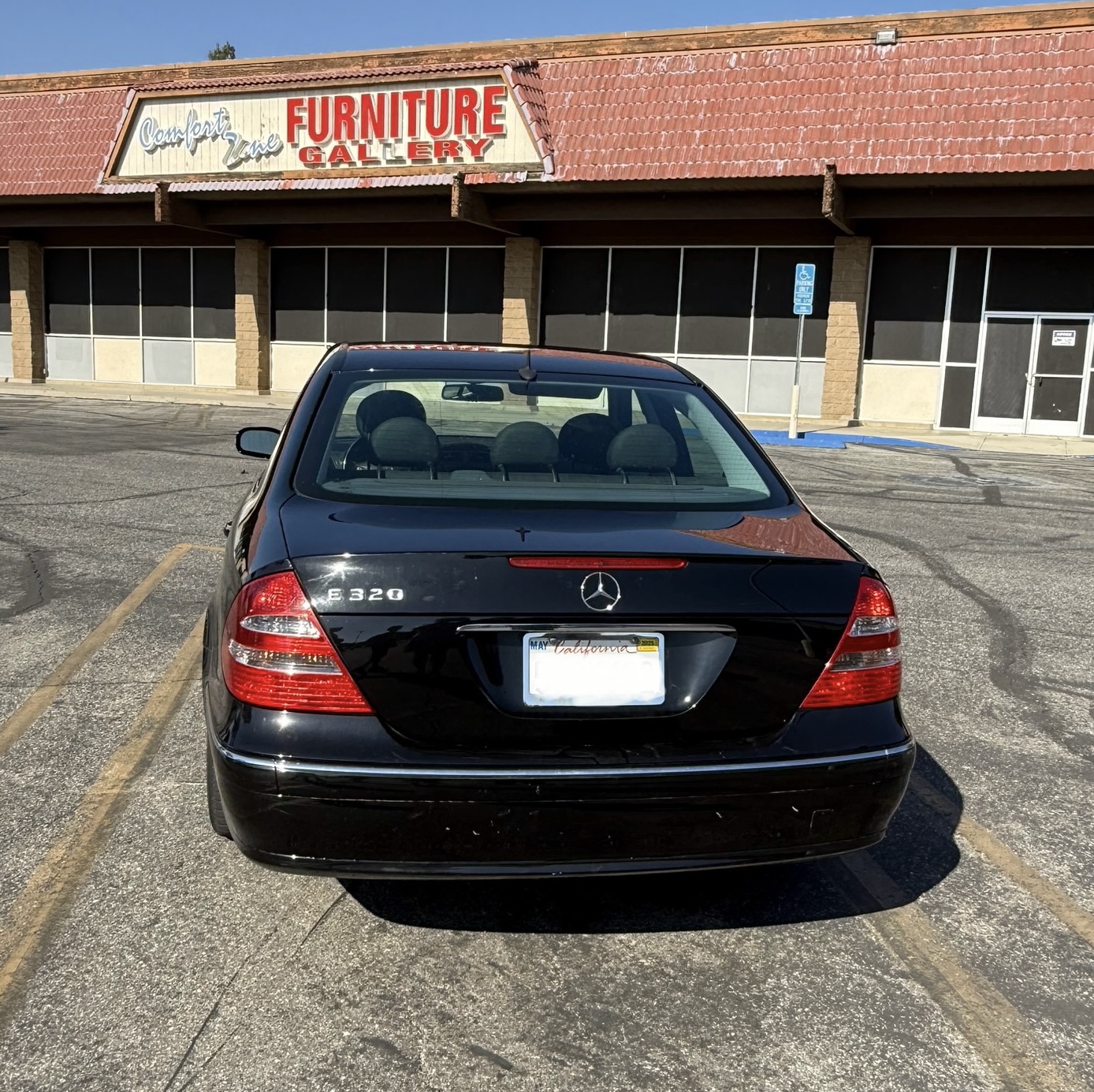 Used 2003 Mercedes-Benz E 320 Sedan image 4