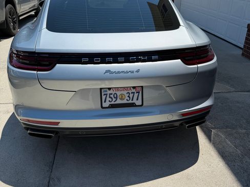 Used 2018 Porsche Panamera 4 AWD/4WD image 6