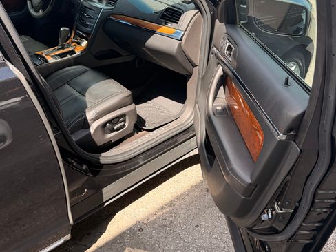 Used 2013 Lincoln MKS AWD image 6