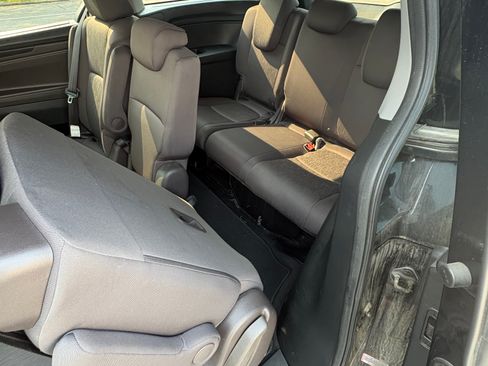 Used 2018 Honda Odyssey EX image 13