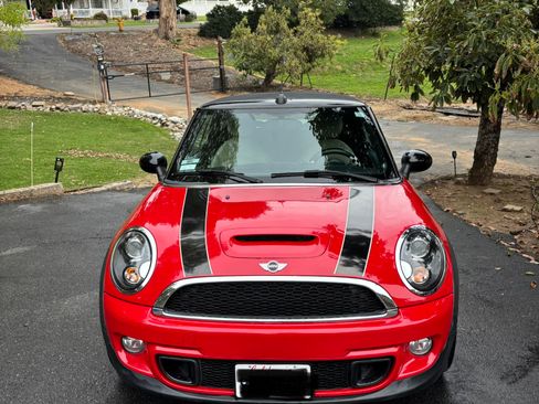 Used 2014 MINI Cooper S image 4