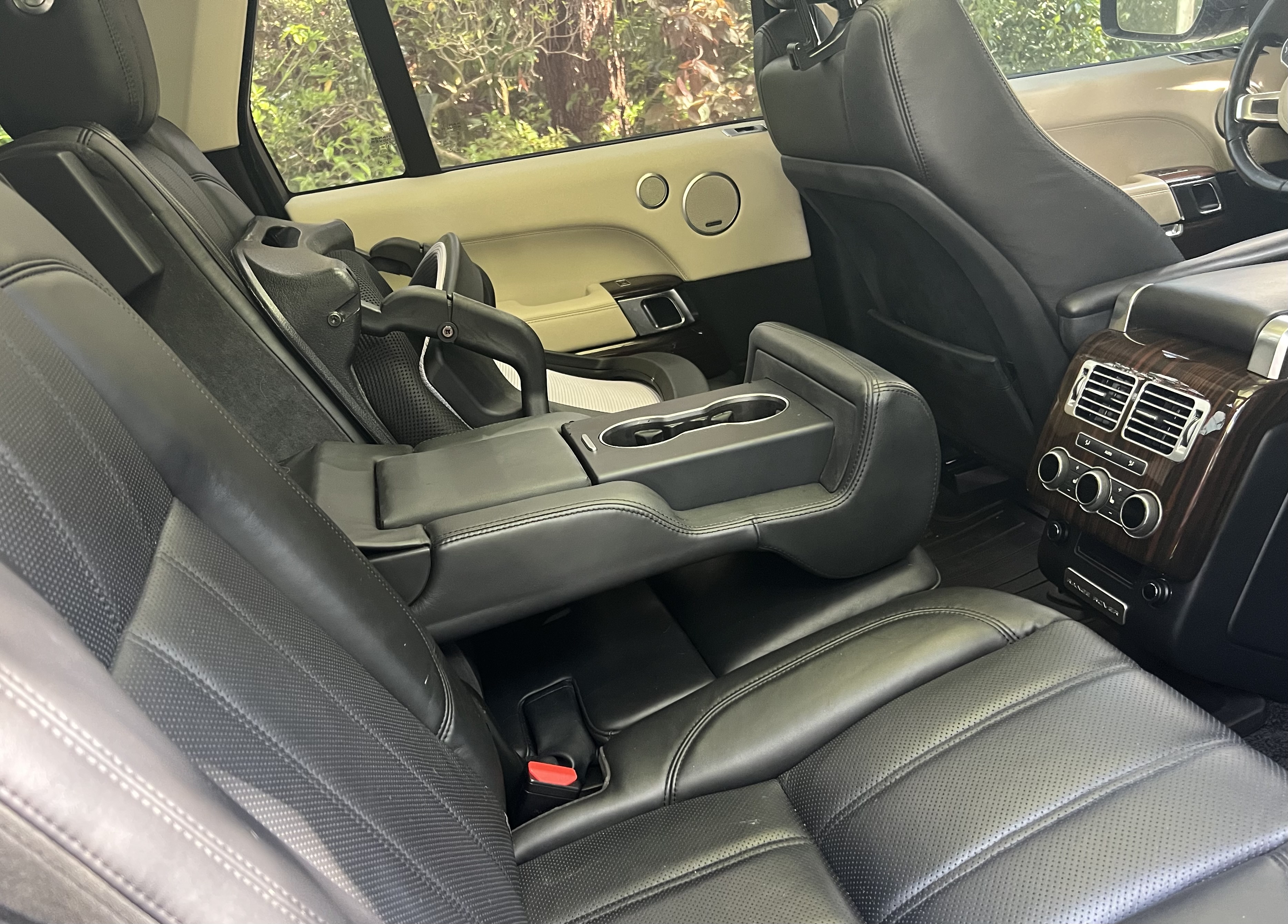 Used 2016 Land Rover Range Rover HSE AWD/4WD image 8