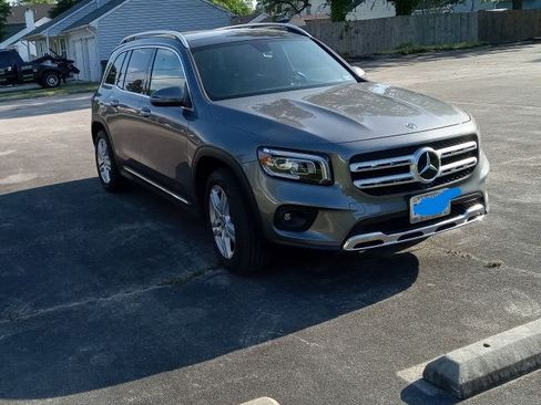 Used 2020 Mercedes-Benz GLB 250 4MATIC image 1