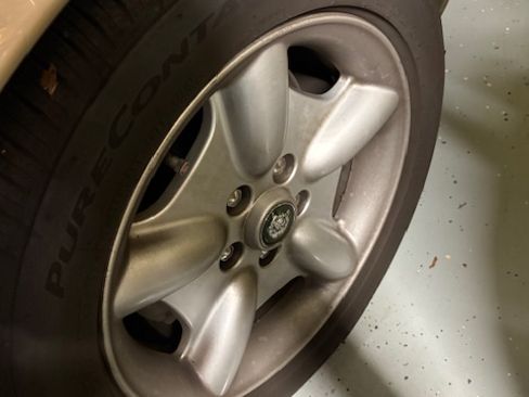 Used 1998 Jaguar XK8 Convertible image 27