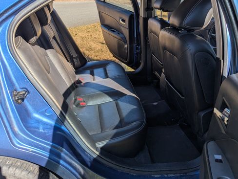 Used 2010 Ford Fusion SEL image 12