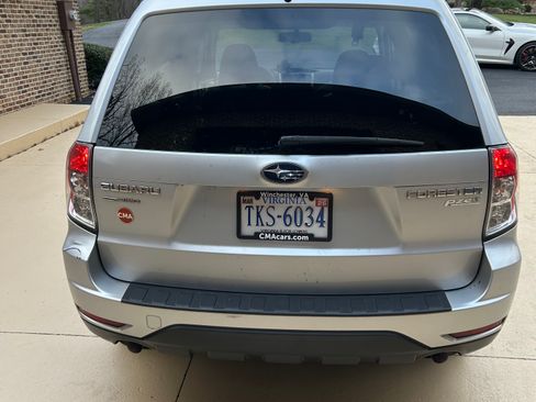 Used 2011 Subaru Forester 2.5X Premium w/ All-Weather Pkg image 11