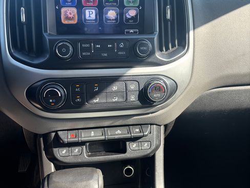 Used 2016 Chevrolet Colorado LT w/ Luxury Package, Chrome image 17