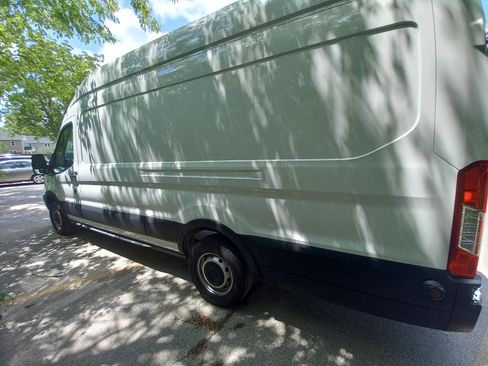 Used 2019 Ford Transit 250 148 High Roof Extended image 13