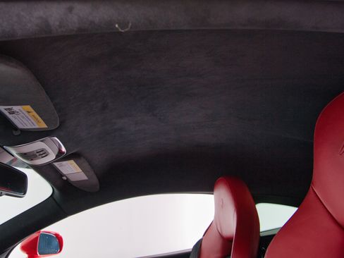 Used 2017 McLaren 570S Coupe RWD image 22