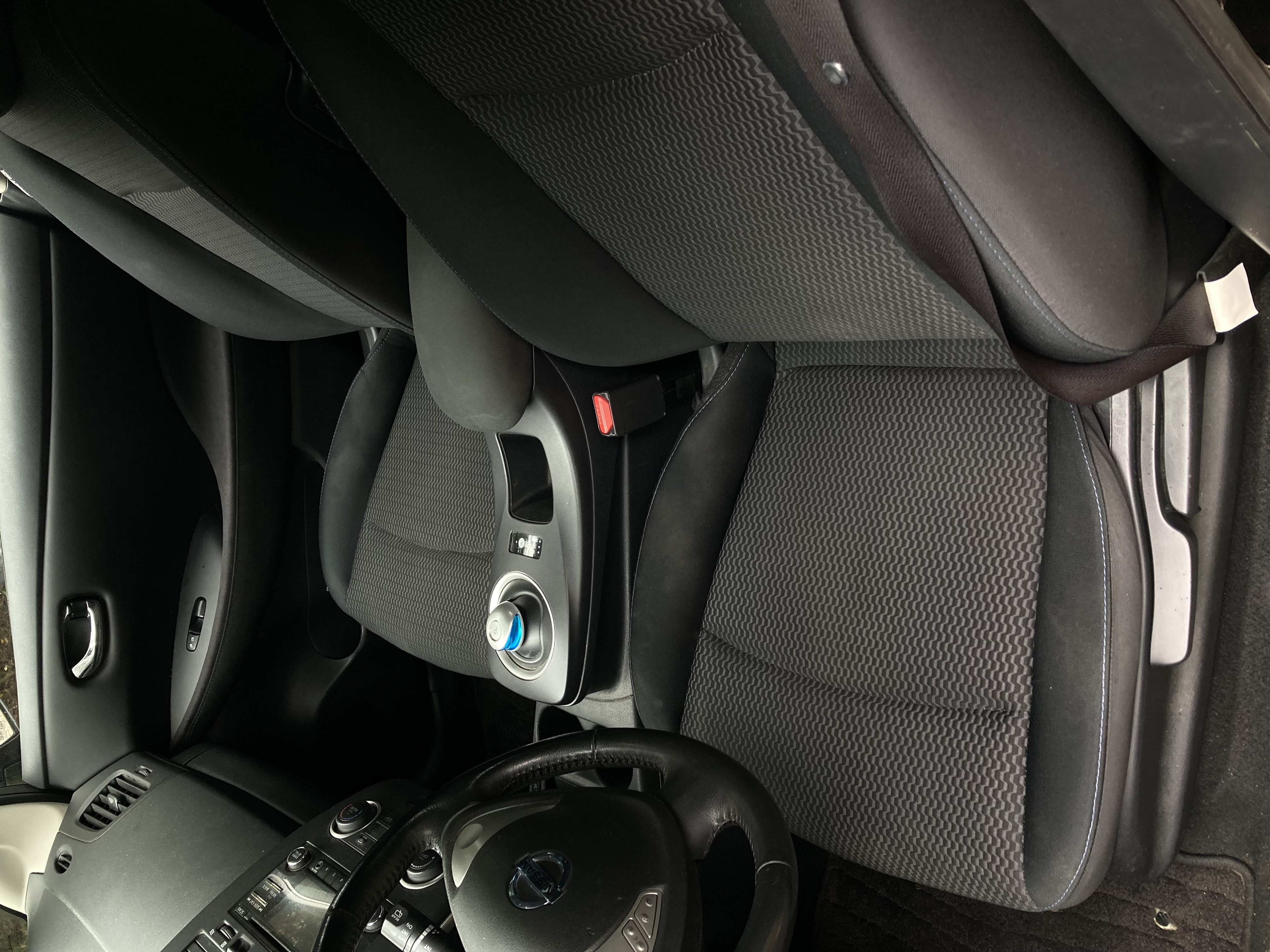 Used 2014 Nissan Leaf S w/ Charge Package FWD image 23