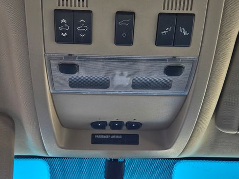 Used 2007 Chevrolet Suburban 2500 LT w/ LT Preferred Equipment Group image 12