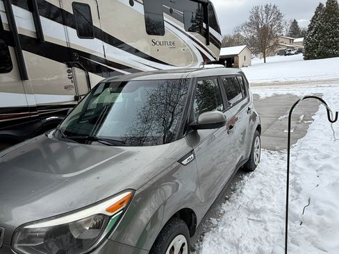 Used 2015 Kia Soul image 5