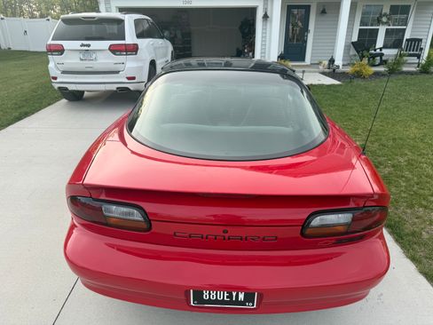 Used 2002 Chevrolet Camaro Z28 w/ Preferred Equipment Group 2 RWD image 9