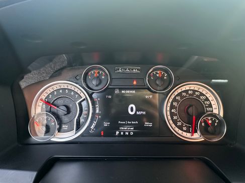 Used 2014 RAM 1500 Laramie w/ Convenience Group AWD/4WD image 6