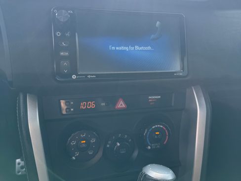 Used 2017 Toyota 86 image 10