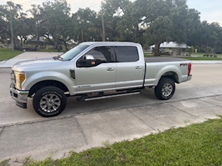 Used 2017 Ford F250 XLT w/ XLT Premium Package AWD/4WD image 1