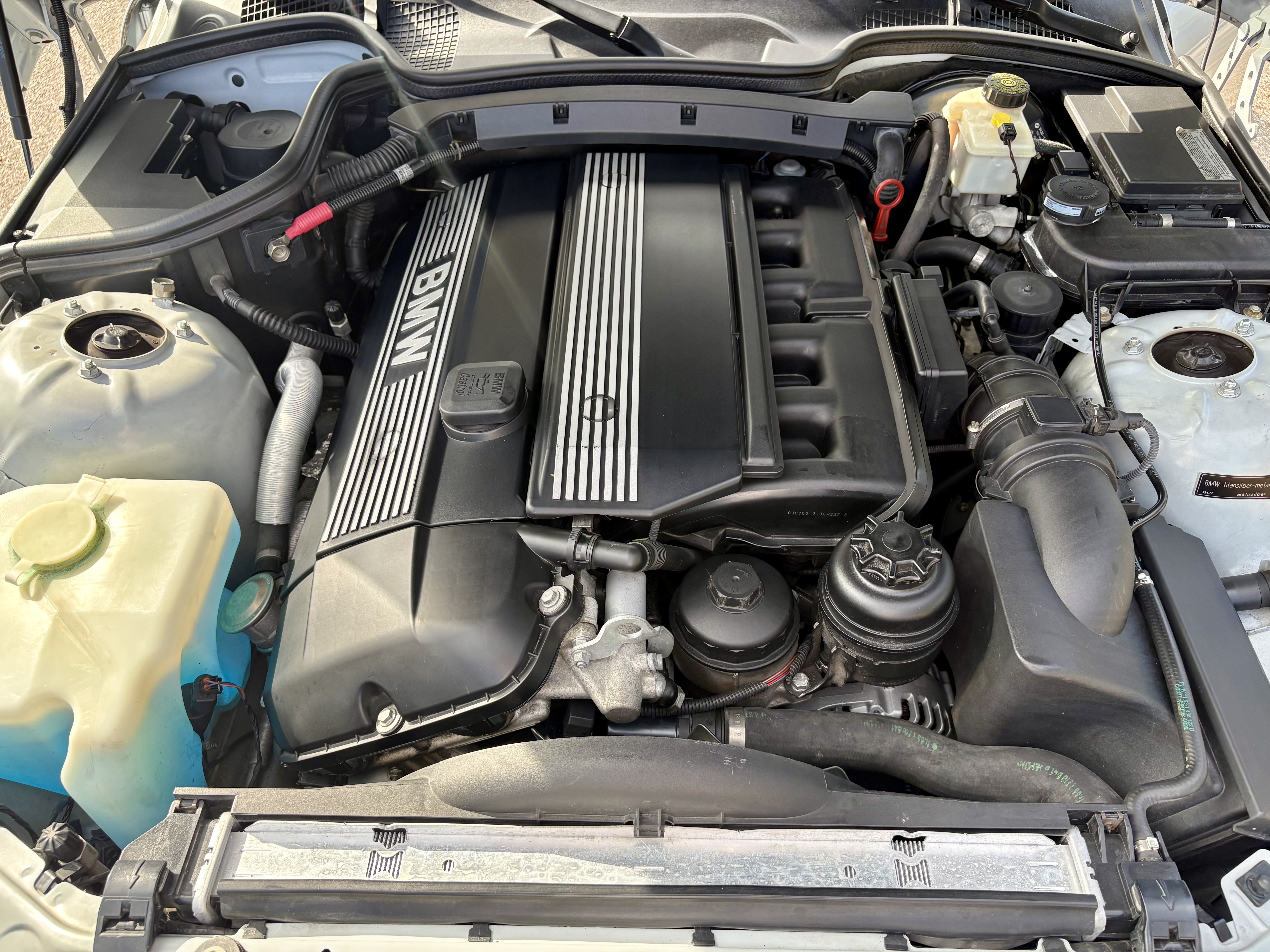 Used 2001 BMW Z3 3.0i RWD image 19