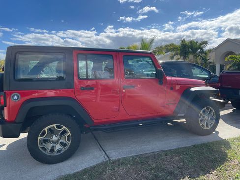 Used 2016 Jeep Wrangler Unlimited Sport image 5