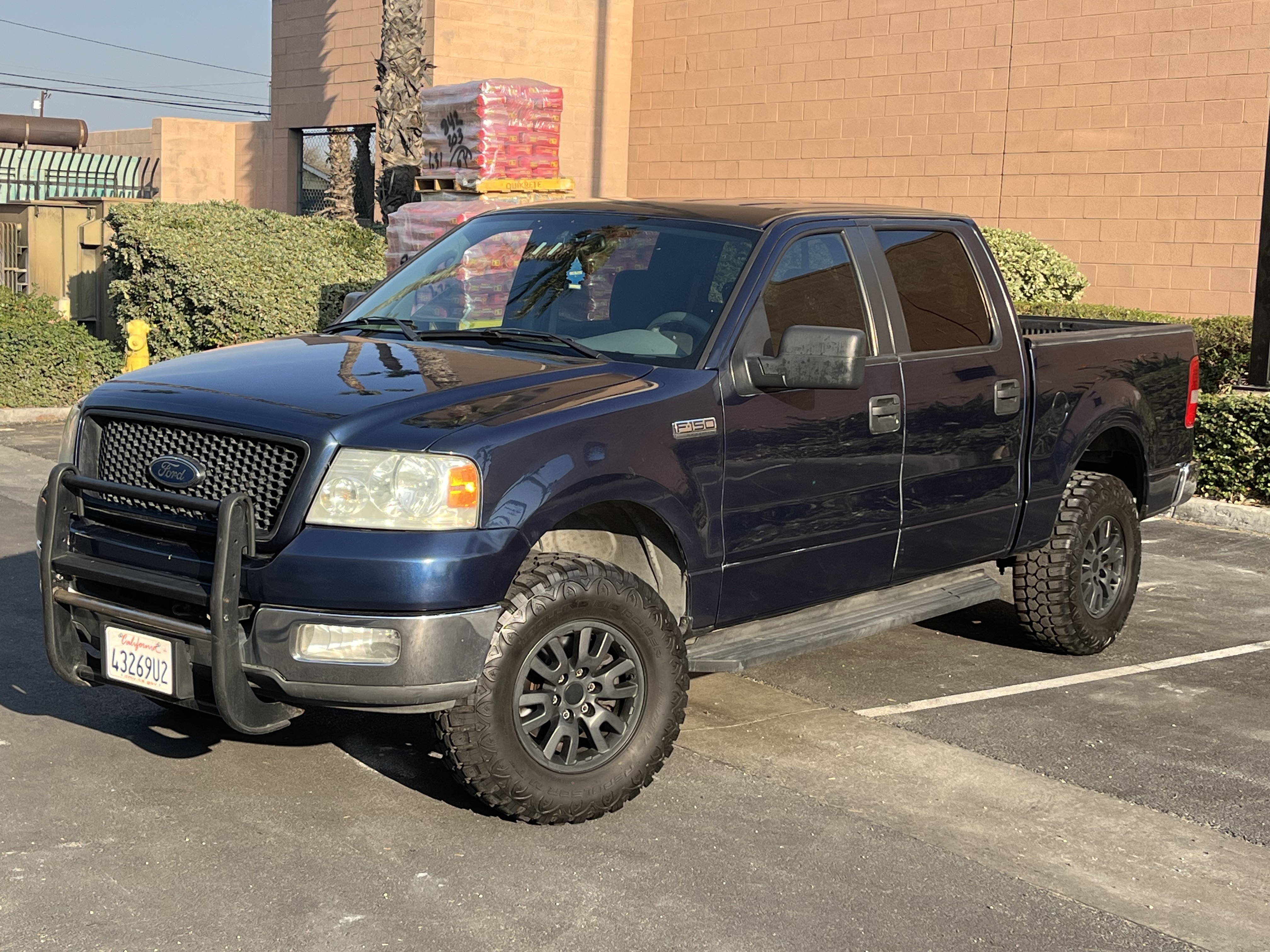 Used 2005 Ford F150 XLT RWD image 1
