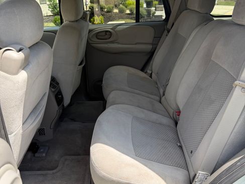 Used 2008 Chevrolet TrailBlazer 4WD w/ Smoker's Package image 10