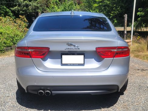 Used 2017 Jaguar XE R-Sport image 2