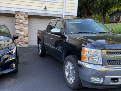 Used 2013 Chevrolet Silverado 1500 LT AWD/4WD image 1