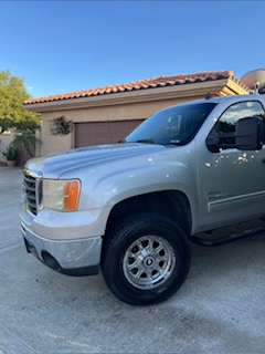 Used 2010 GMC Sierra 2500 SLE w/ SLE Preferred Package AWD/4WD image 2