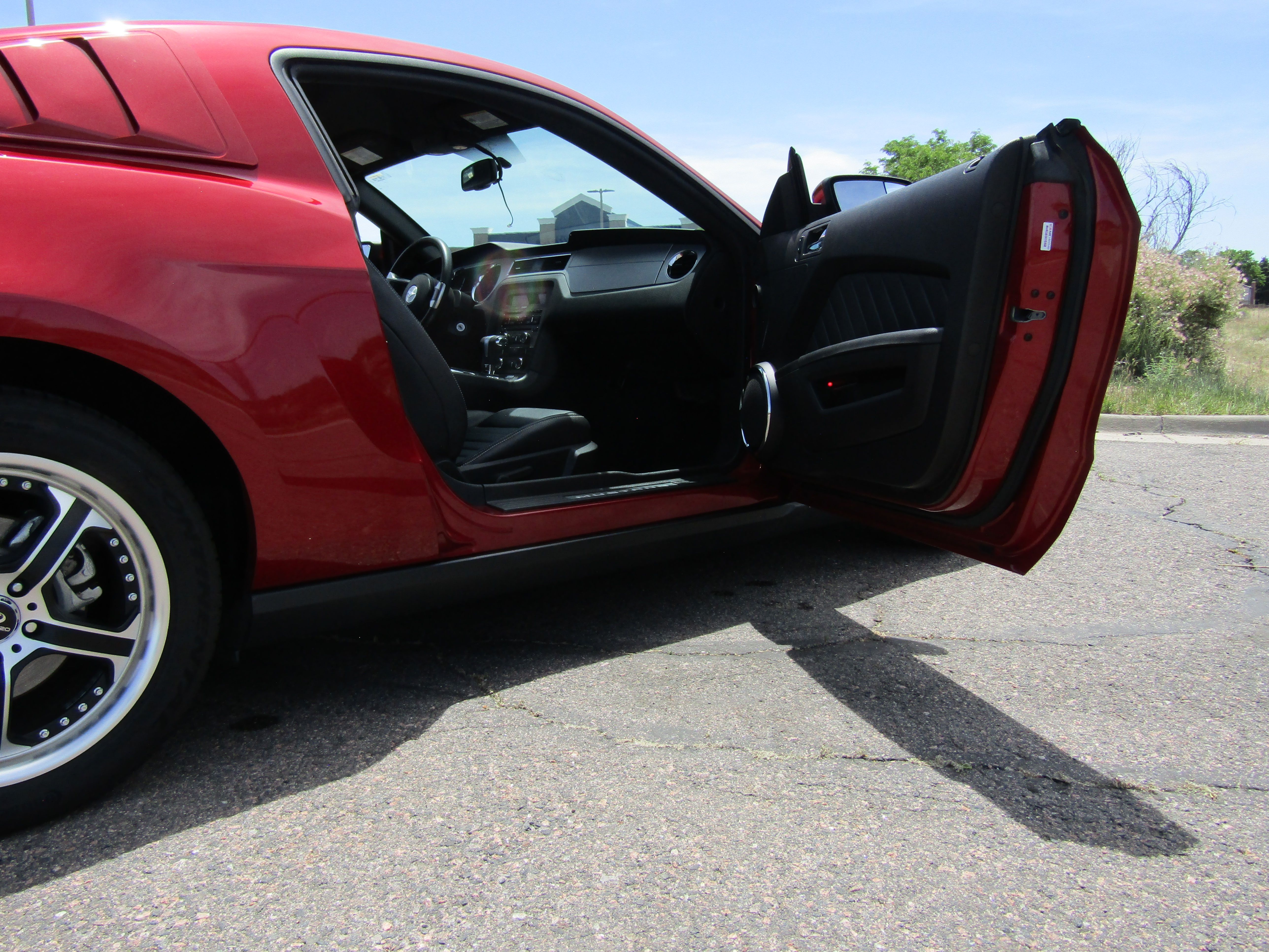Used 2012 Ford Mustang GT Premium w/ Security Pkg RWD image 17