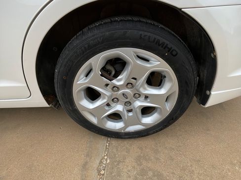 Used 2011 Ford Fusion SE image 14