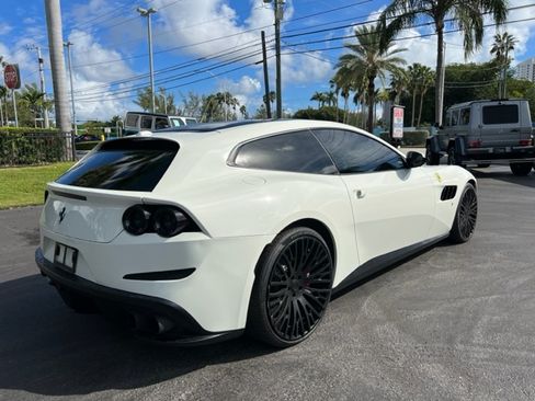 Used 2018 Ferrari GTC4Lusso T image 12
