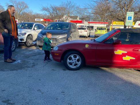 Used 1999 MAZDA MX-5 Miata image 4