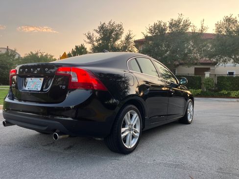 Used 2013 Volvo S60 T5 image 6