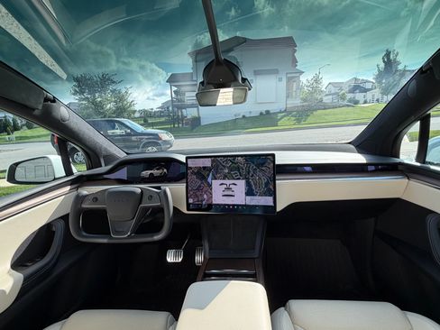 Used 2022 Tesla Model X AWD/4WD image 12