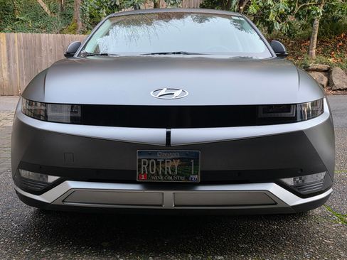 Used 2023 Hyundai Ioniq 5 SEL image 1