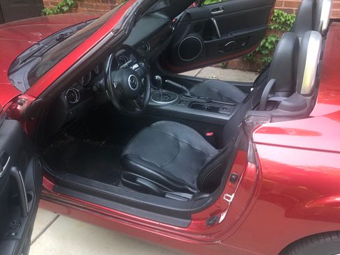 Used 2014 MAZDA MX-5 Miata Grand Touring w/ Premium Package image 9