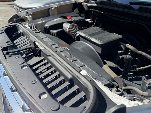 Used 2020 Chevrolet Silverado 2500 LTZ w/ LTZ Premium Package image 15