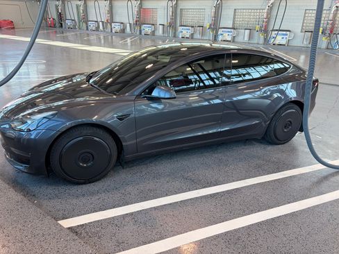 Used 2022 Tesla Model 3 Long Range image 19