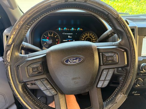 Used 2018 Ford F150 XLT w/ Equipment Group 302A Luxury AWD/4WD image 12