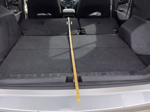 Used 2018 Chevrolet Equinox LS image 6