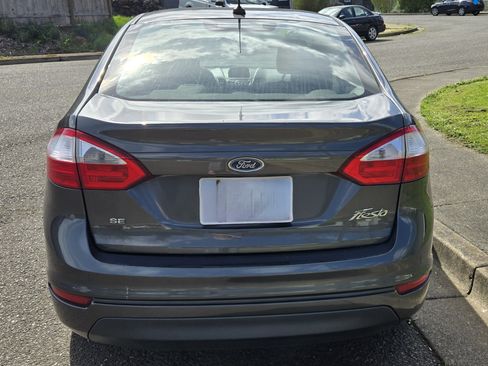 Used 2019 Ford Fiesta SE image 5