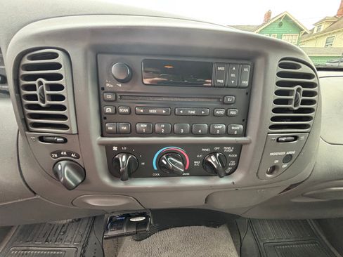 Used 2001 Ford F150 4x4 SuperCab image 12