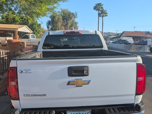 Used 2018 Chevrolet Colorado W/T w/ WT Convenience Package image 5