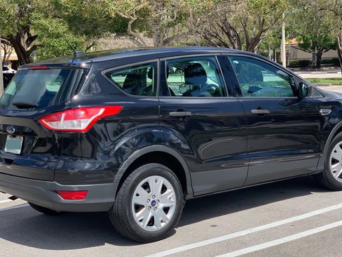 Used 2013 Ford Escape S image 5